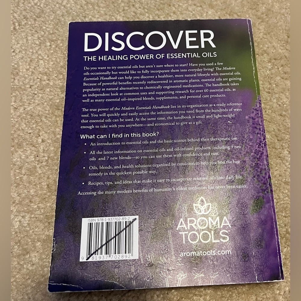 Modern Essentials Handbook Tenth Edition.‎ - Picture 2 of 4